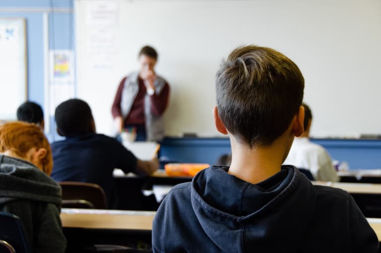 Teacher creates ingenious exam question to find cheaters and catches 14 students Teacher creates ingenious exam question to find cheaters and catches 14 students