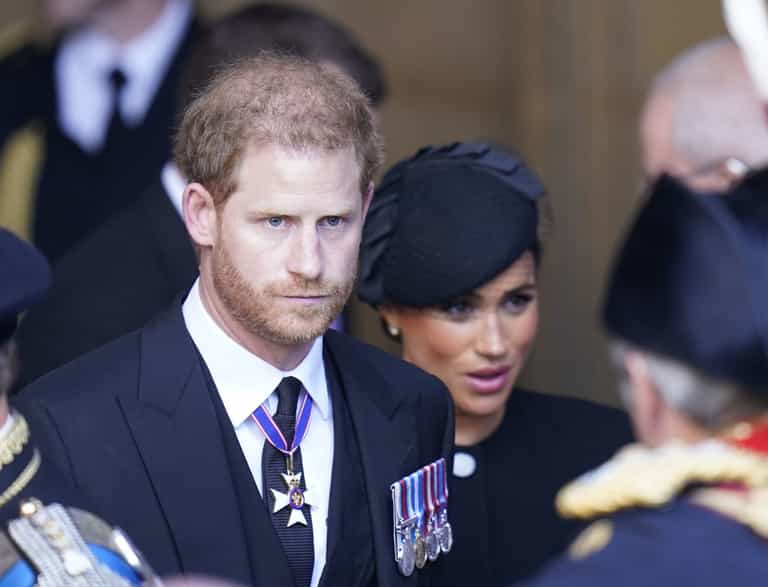 Prince Harry and Meghan Markle ‘furious’ that their kids won’t receive HRH status Prince Harry and Meghan Markle ‘furious’ that their kids won’t receive HRH status