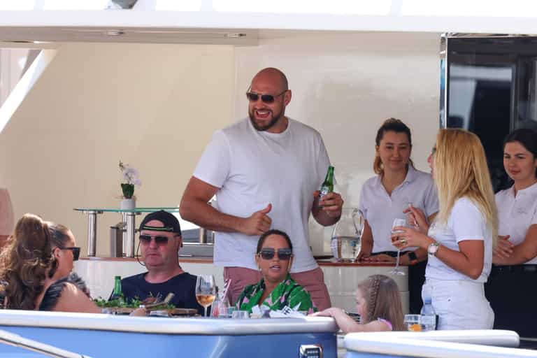 Tyson Fury set to open his own pub called the Brick and Tile Tyson Fury set to open his own pub called the Brick and Tile