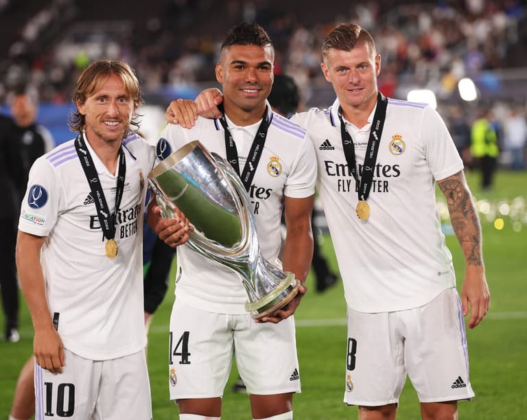Toni Kroos takes aim at players joining the Premier League for money Toni Kroos takes aim at players joining the Premier League for money