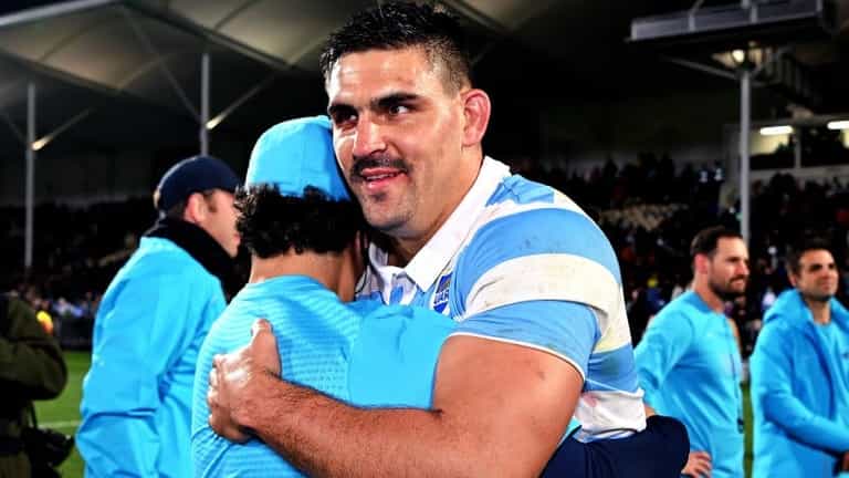 Dane Coles gets ‘Buenos Aires handshake’ from Pablo Matera after All Blacks thrash Argentina Dane Coles gets ‘Buenos Aires handshake’ from Pablo Matera after All Blacks thrash Argentina