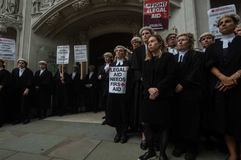 Defendants to be released from prison if Government fails to stop barristers’ strike Defendants to be released from prison if Government fails to stop barristers’ strike