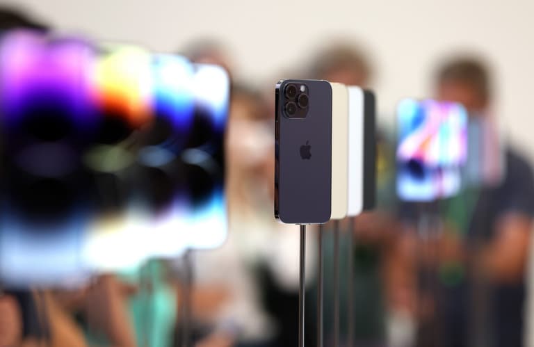 Steve Jobs’ daughter says new iPhone 14 is the same as older model Steve Jobs’ daughter says new iPhone 14 is the same as older model