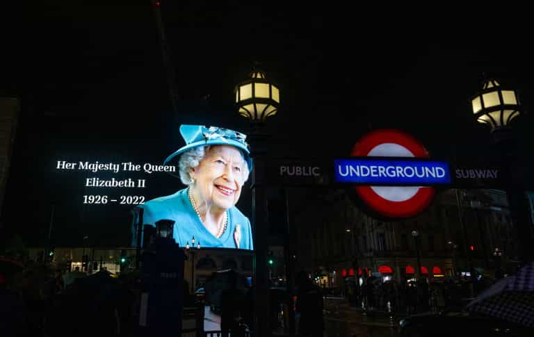 Everything closed or cancelled after Queen dies – from football to shops Everything closed or cancelled after Queen dies – from football to shops