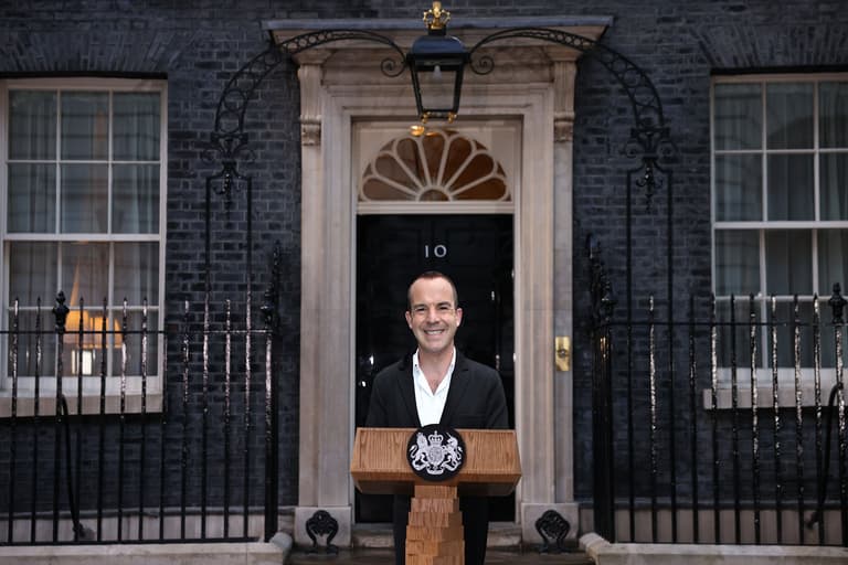 Martin Lewis responds to calls for him to run for Prime Minister Martin Lewis responds to calls for him to run for Prime Minister