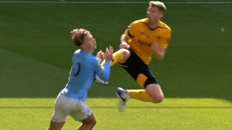 “He’s just lost it” – Nathan Collins shown straight red for high tackle on Jack Grealish “He’s just lost it” – Nathan Collins shown straight red for high tackle on Jack Grealish