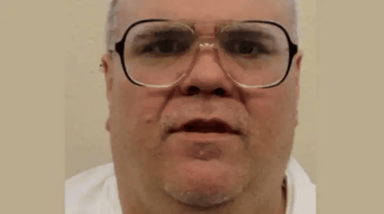 Killer on death row with fear of needles has execution abandoned Killer on death row with fear of needles has execution abandoned