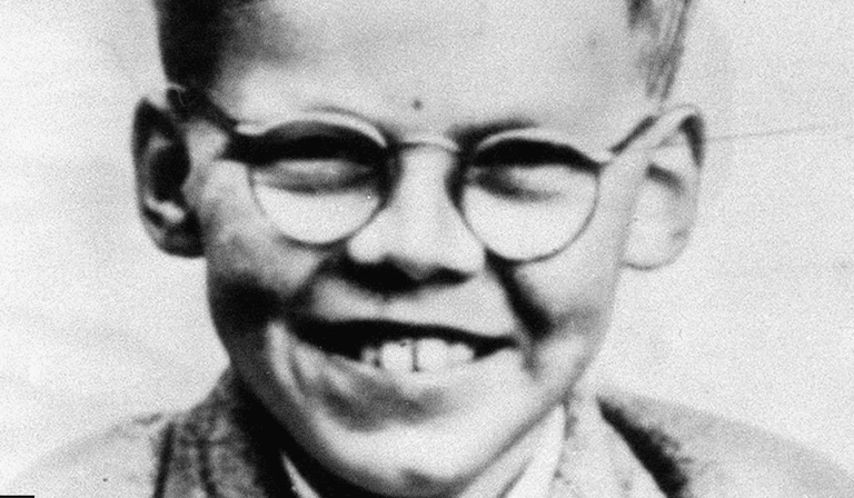 Moors Murders: Search resumes for Keith Bennett’s body after ‘potential human remains’ found Moors Murders: Search resumes for Keith Bennett’s body after ‘potential human remains’ found