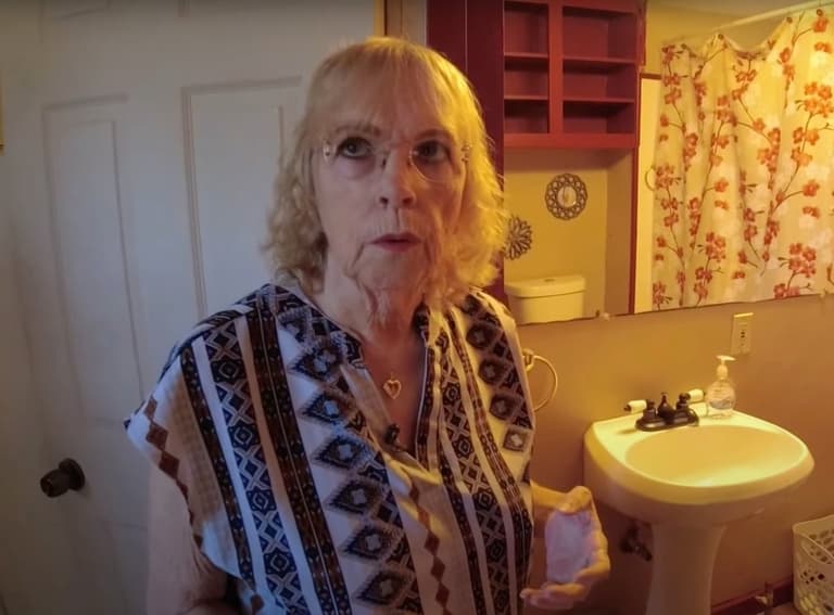 Tenants spooked by horny ghosts who ‘talk dirty to them’ Tenants spooked by horny ghosts who ‘talk dirty to them’