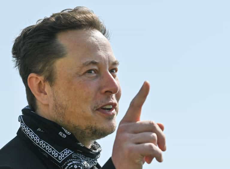 Elon Musk set to welcome Trump back to Twitter as he axes top execs Elon Musk set to welcome Trump back to Twitter as he axes top execs