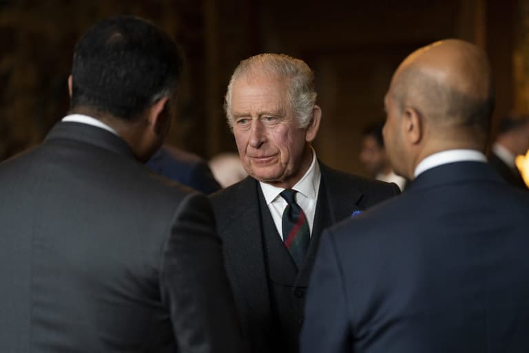 King Charles makes dig at himself over viral pen moment while signing guest book King Charles makes dig at himself over viral pen moment while signing guest book