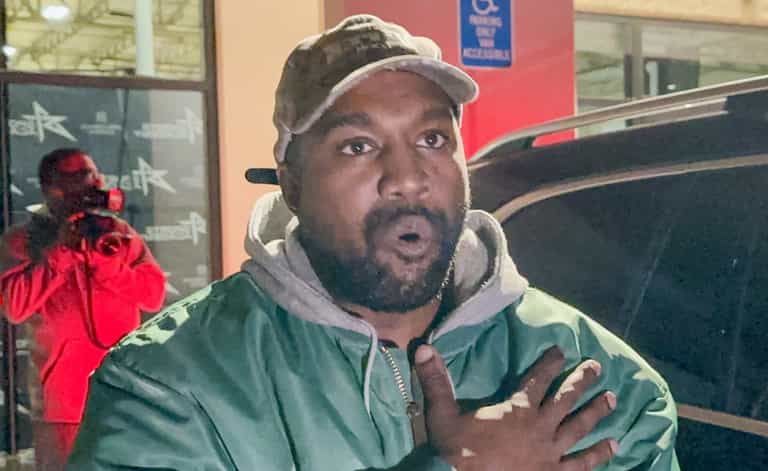 Fans start a GoFundMe to make Kanye West a billionaire again Fans start a GoFundMe to make Kanye West a billionaire again