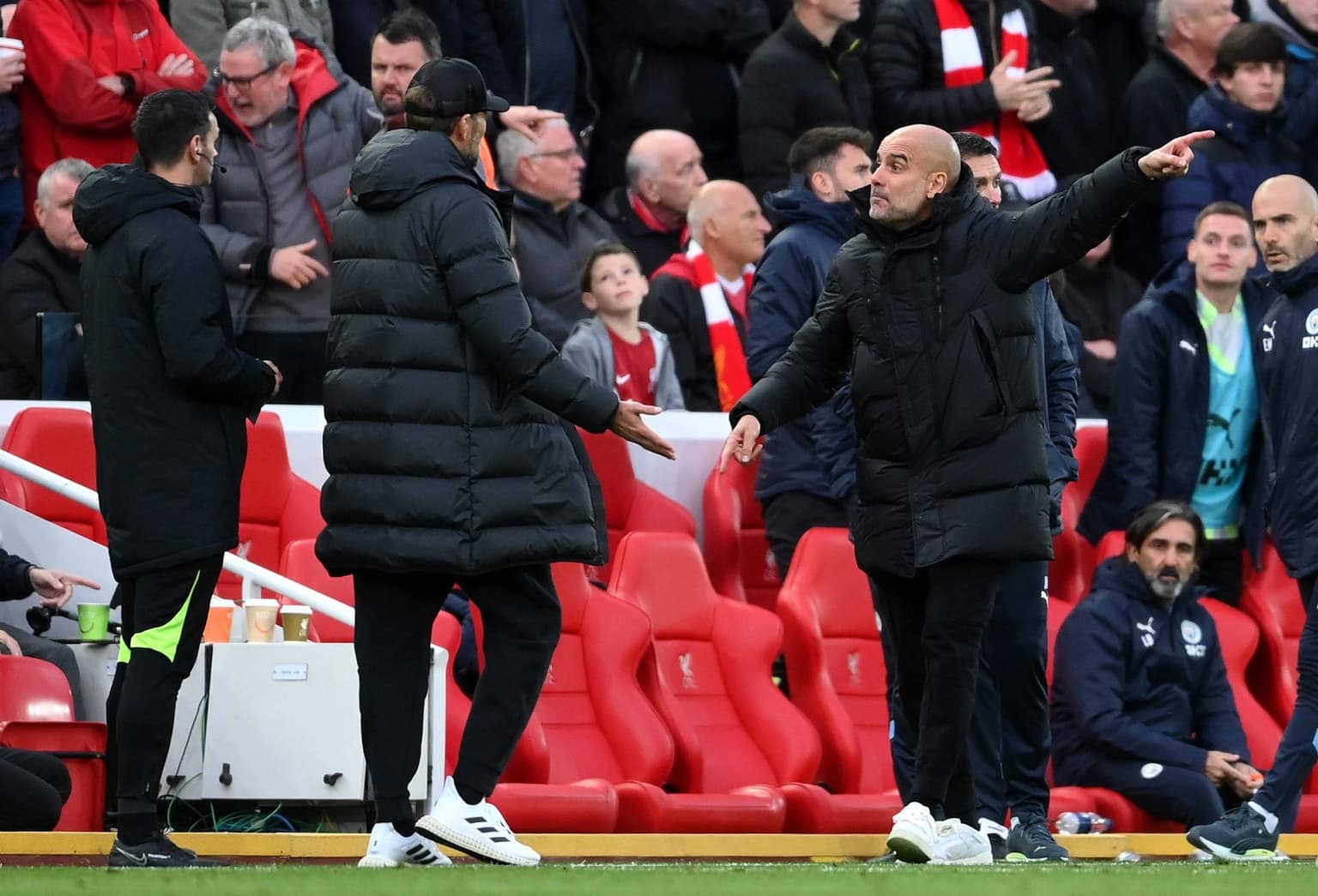 Man City club doctor takes aim at Jürgen Klopp in deleted social media post