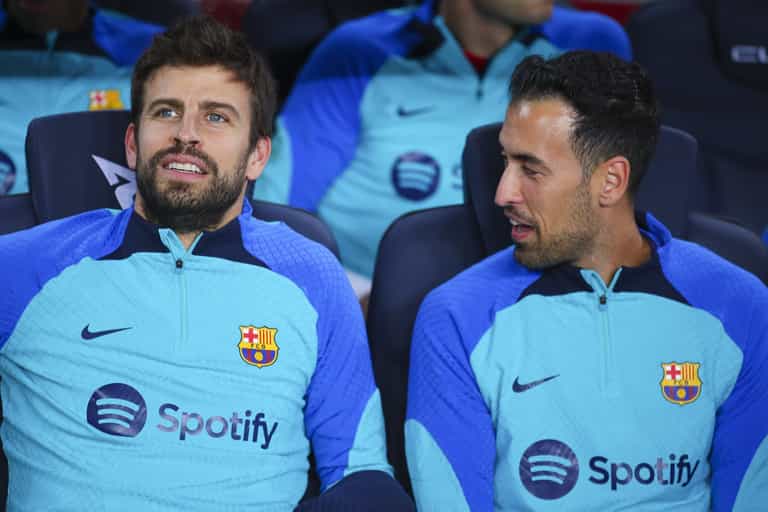 Gerard Piqué and Sergio Busquets booed by Barça fans for refusing to take pay cut Gerard Piqué and Sergio Busquets booed by Barça fans for refusing to take pay cut