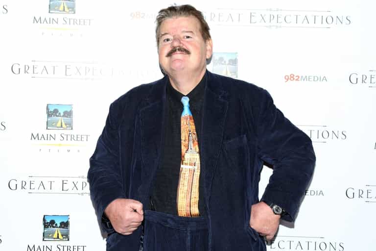 Robbie Coltrane: Harry Potter and Cracker actor dies aged 72 Robbie Coltrane: Harry Potter and Cracker actor dies aged 72