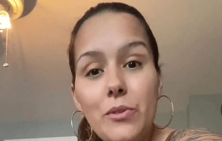 Mum sparks debate by admitting she lets her four kids swear Mum sparks debate by admitting she lets her four kids swear