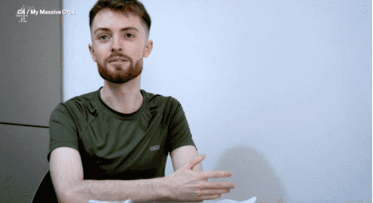 Man with 9.5 inch penis rejected for job because they ‘thought he had an erection’ during interview Man with 9.5 inch penis rejected for job because they ‘thought he had an erection’ during interview