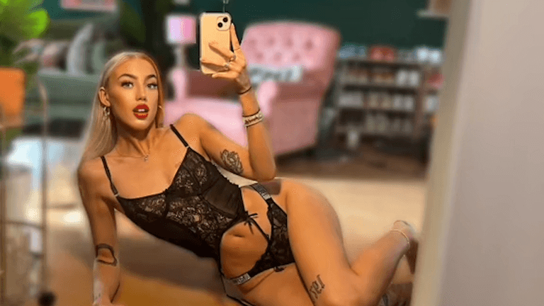 Webcam model earns £8k a month bullying men online Webcam model earns £8k a month bullying men online