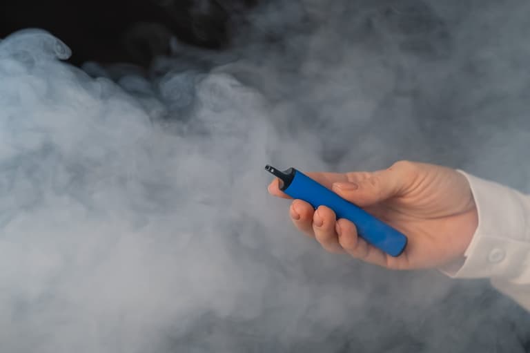 Irish government planning complete ban of disposable vapes Irish government planning complete ban of disposable vapes