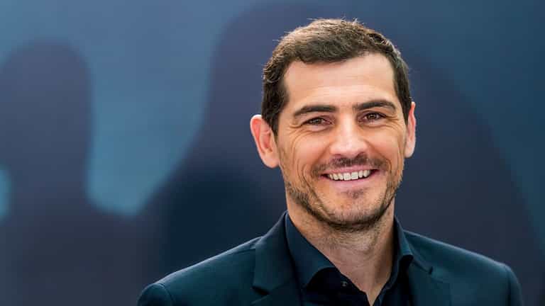Iker Casillas deletes ‘coming out’ tweet with reports claiming it was a joke Iker Casillas deletes ‘coming out’ tweet with reports claiming it was a joke