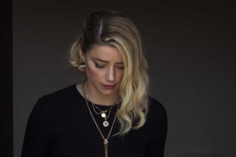 Amber Heard deletes Twitter account after Elon Musk takes over Amber Heard deletes Twitter account after Elon Musk takes over
