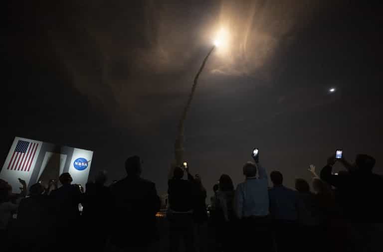 NASA release breathtaking pictures of Earth after historic Artemis launch NASA release breathtaking pictures of Earth after historic Artemis launch