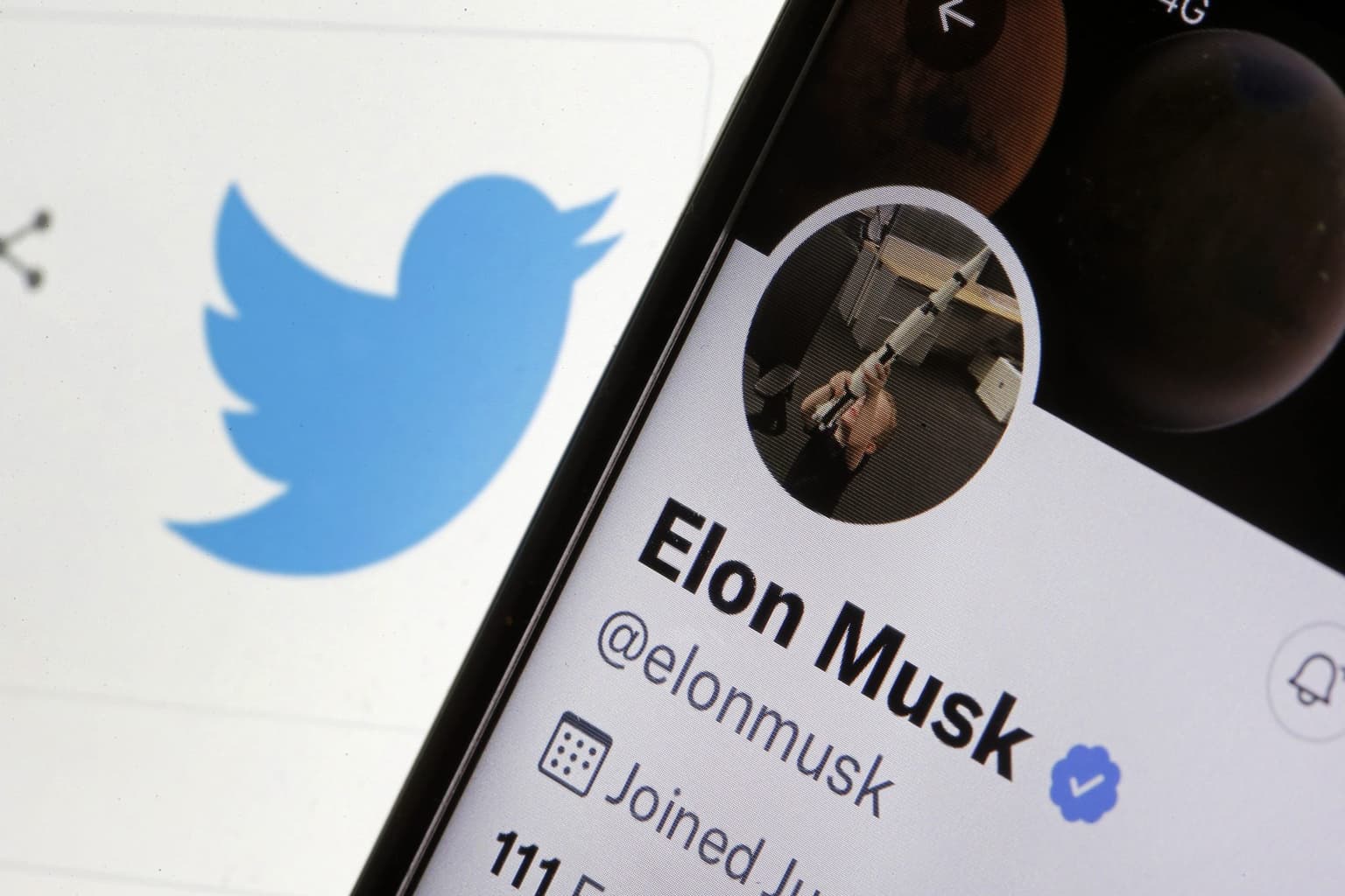 Stephen Fry becomes latest celeb to leave Twitter after Elon Musk takeover