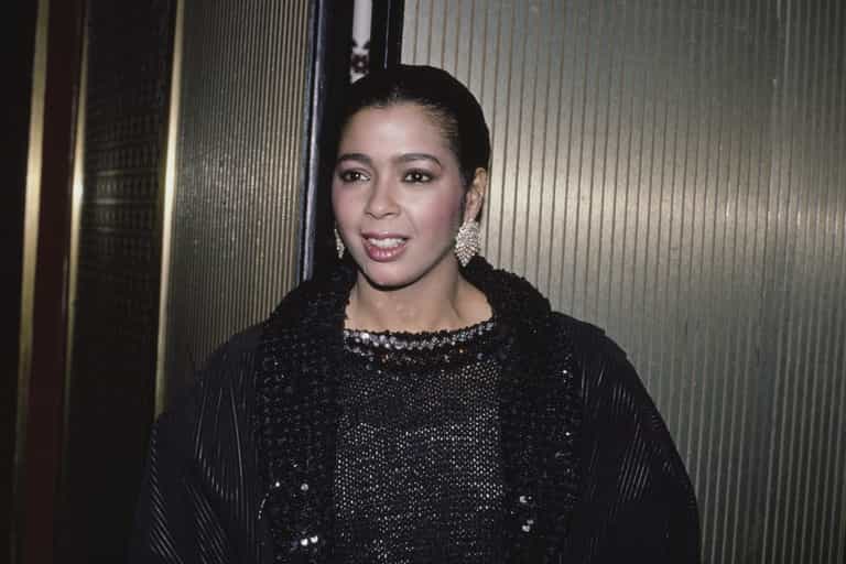 Irene Cara, Oscar-winning singer of title tracks to ‘Flashdance,’ ‘Fame’ dies aged 63 Irene Cara, Oscar-winning singer of title tracks to ‘Flashdance,’ ‘Fame’ dies aged 63