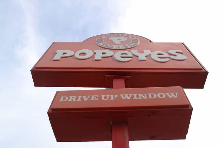 US fast food chain to open drive-thrus in UK after punters queue from 5am to try it out US fast food chain to open drive-thrus in UK after punters queue from 5am to try it out