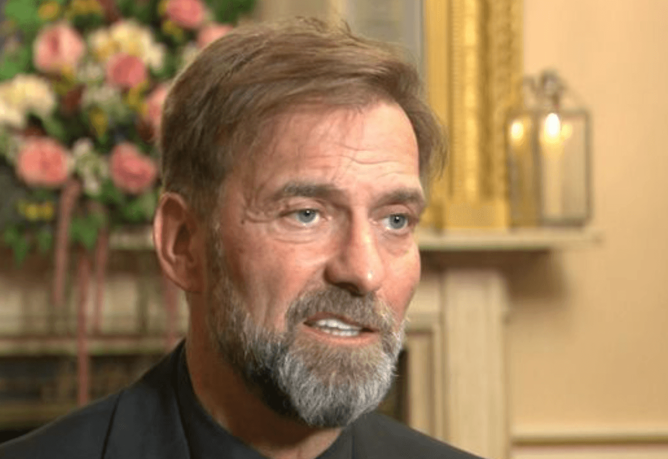 Jürgen Klopp says players shouldn’t be expected to protest at the World Cup