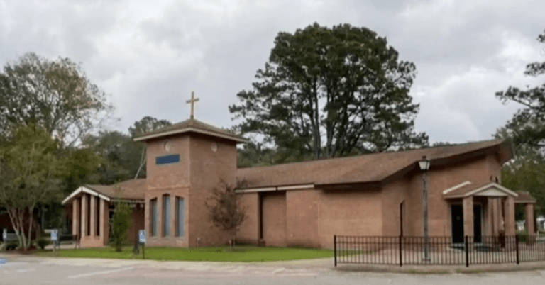 Church altar ordered to be burned after priest filmed threesome with dominatrixes Church altar ordered to be burned after priest filmed threesome with dominatrixes