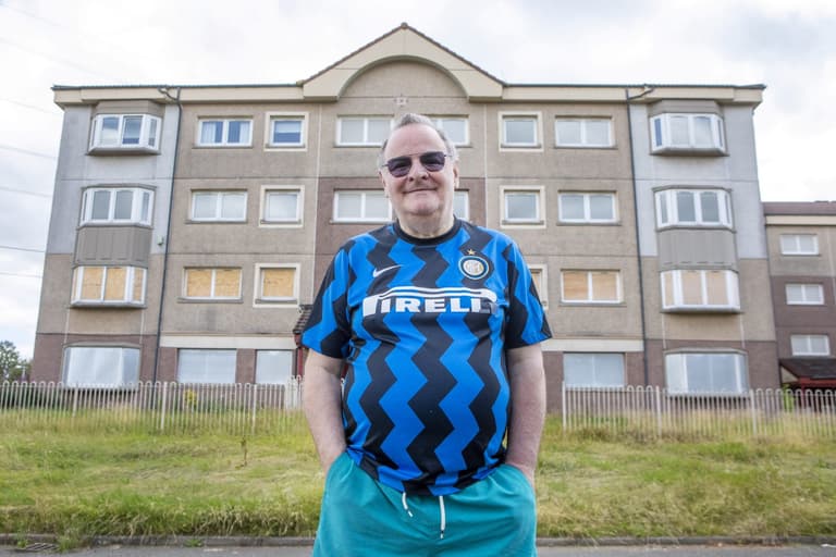 Last person living on ‘Britain’s loneliest street’ after demolition order is now re-decorating Last person living on ‘Britain’s loneliest street’ after demolition order is now re-decorating