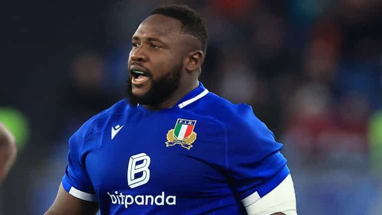 “Name and shame the scumbag” – Italian player receives rotten banana in club’s Secret Santa “Name and shame the scumbag” – Italian player receives rotten banana in club’s Secret Santa