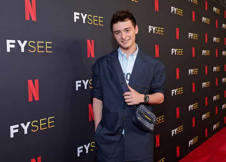Noah Schnapp got super excited to win $50 at college after earning $250k an ep on Stranger Things Noah Schnapp got super excited to win $50 at college after earning $250k an ep on Stranger Things