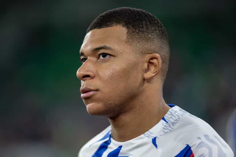 Kylian Mbappé missing from France’s latest training session Kylian Mbappé missing from France’s latest training session