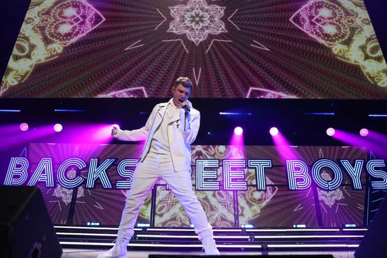 Nick Carter sued for allegedly raping teen fan on Backstreet Boys tour bus in 2001 Nick Carter sued for allegedly raping teen fan on Backstreet Boys tour bus in 2001