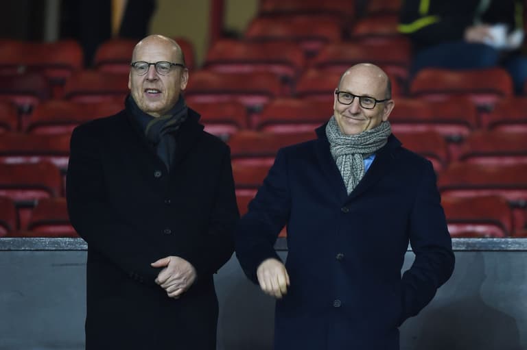 Avram Glazer holds talks with potential Man United investors Avram Glazer holds talks with potential Man United investors
