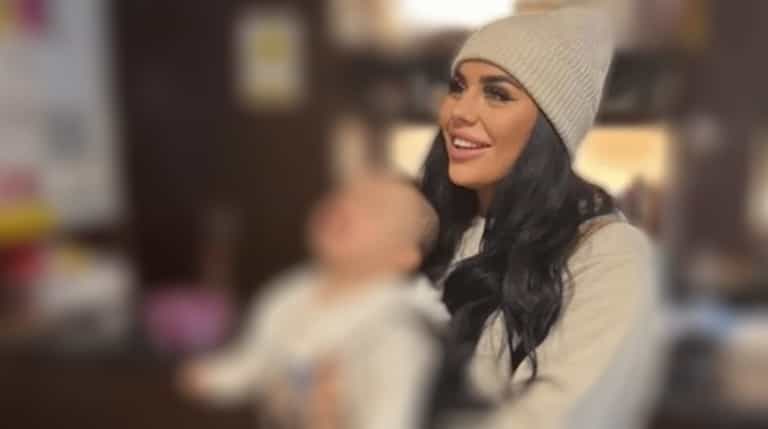 Tributes pour in for Instagram influencer who died just days before her baby’s first Christmas Tributes pour in for Instagram influencer who died just days before her baby’s first Christmas
