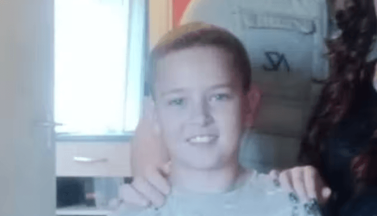 Solihull: Hero 10-year-old boy died trying to rescue others from freezing lake Solihull: Hero 10-year-old boy died trying to rescue others from freezing lake