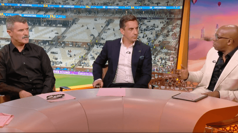 Roy Keane gives apt response to Ian Wright’s attempt at pre-match wind-up Roy Keane gives apt response to Ian Wright’s attempt at pre-match wind-up