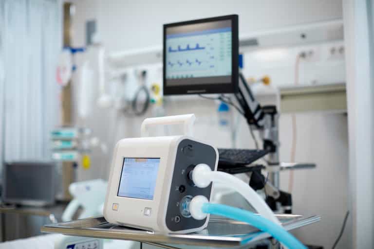 Hospital patient arrested after switching off roommate’s ventilator because it annoyed her Hospital patient arrested after switching off roommate’s ventilator because it annoyed her