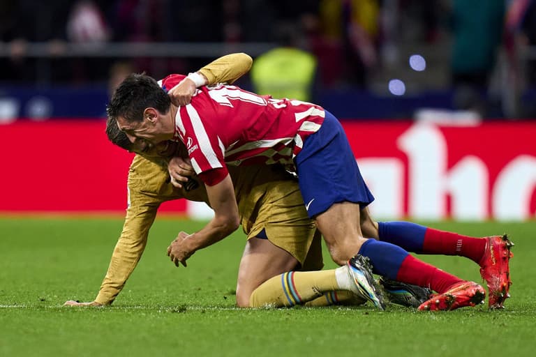 Ferran Torres and Stefan Savić sent off for fighting in fiery clash Ferran Torres and Stefan Savić sent off for fighting in fiery clash