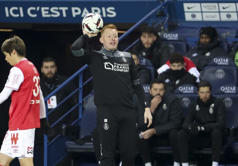 French club fined €25,000 every time their coach manages the side French club fined €25,000 every time their coach manages the side
