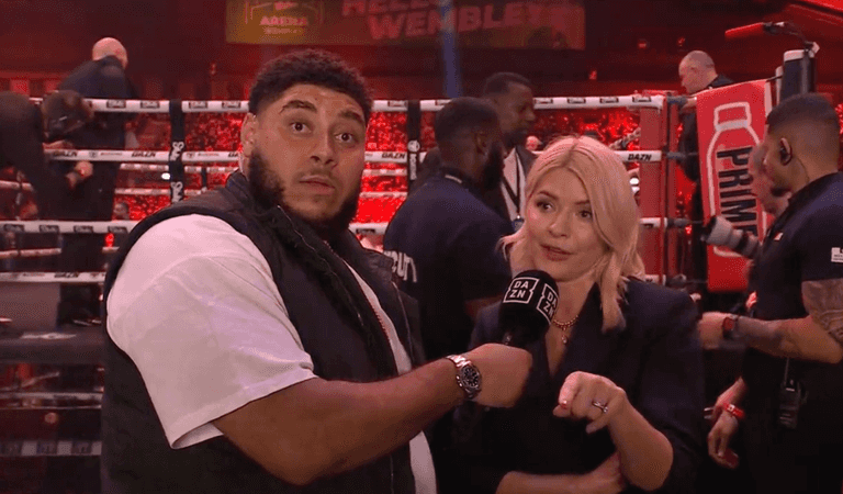 Holly Willoughby ‘calls out’ Emma Bunton at KSI boxing match Holly Willoughby ‘calls out’ Emma Bunton at KSI boxing match