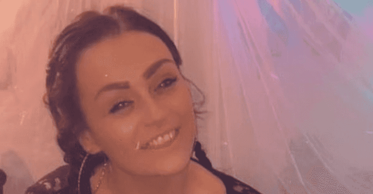 Mum who groomed boy, 15, into sexual relations and took photos spared jail Mum who groomed boy, 15, into sexual relations and took photos spared jail