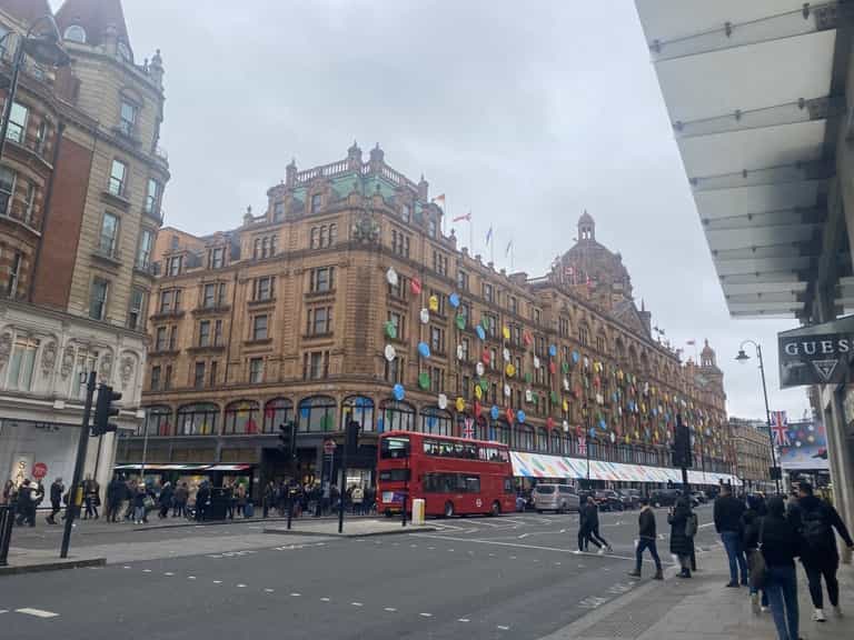 Horrified Harrods customers ‘stepped into pool of blood’ after man slashed with knife inside department store Horrified Harrods customers ‘stepped into pool of blood’ after man slashed with knife inside department store