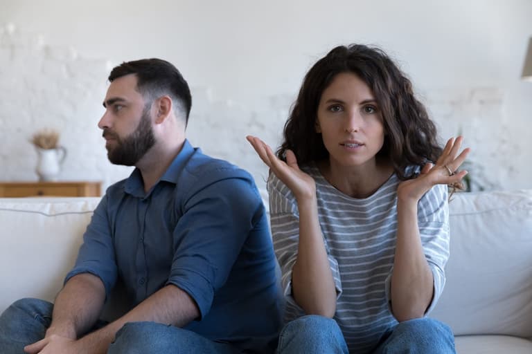 Woman who earns more than boyfriend ‘gets the ick’ because she has to pay for everything Woman who earns more than boyfriend ‘gets the ick’ because she has to pay for everything