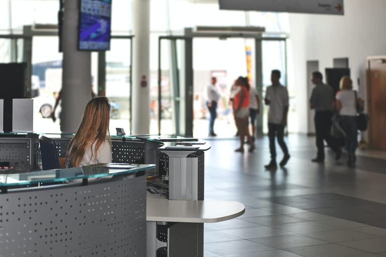 Man gets immediately rejected for job after interviewer poses as receptionist Man gets immediately rejected for job after interviewer poses as receptionist