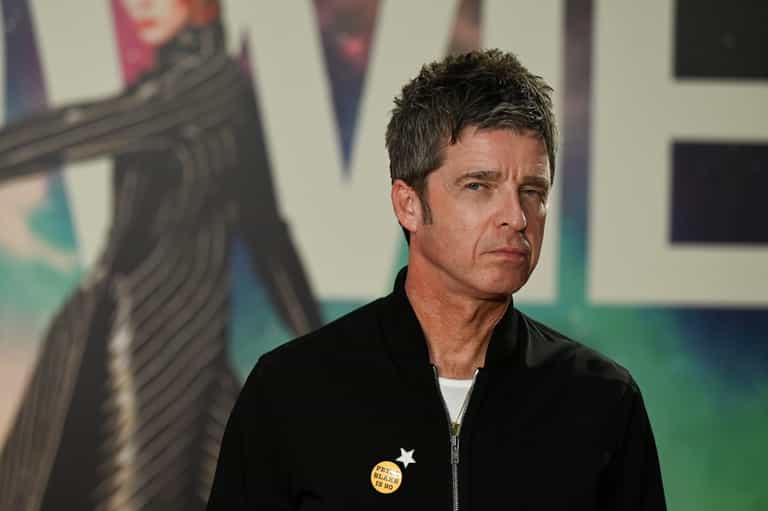 Noel Gallagher misgenders Sam Smith and labels them a ‘f***ing idiot’ Noel Gallagher misgenders Sam Smith and labels them a ‘f***ing idiot’