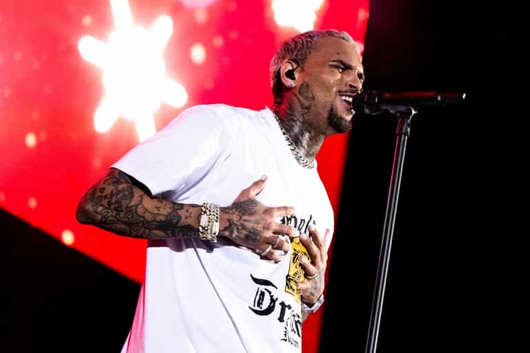 Chris Brown explodes after losing Grammy Award to artist he’s never even heard of Chris Brown explodes after losing Grammy Award to artist he’s never even heard of